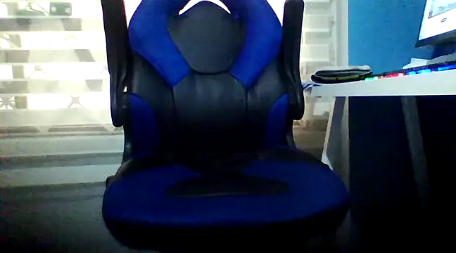 Snapshot of DaGP222 chatting on March 6, 6:16 pm DaGP222 online show from March 6, 6:16 pm