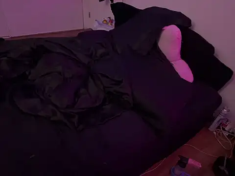 Snapshot of ChrryFoxx chatting on September 9, 8:36 am ChrryFoxx online show from September 9, 8:36 am