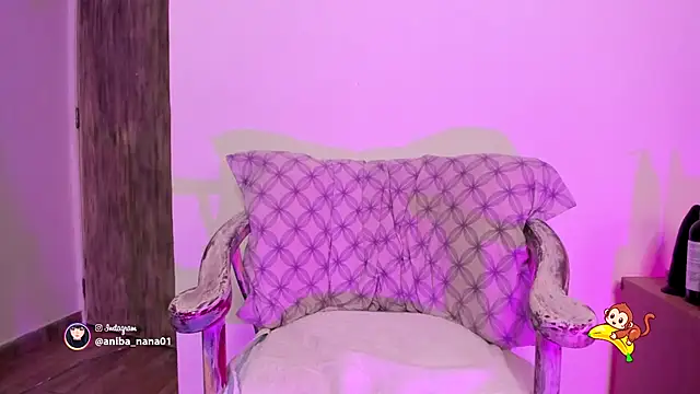 annabananas01 online show from October 16, 10:33 pm