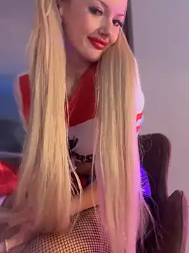 Snapshot of AngelicaaHeaven chatting on September 25, 6:11 pm AngelicaaHeaven online show from September 25, 6:11 pm