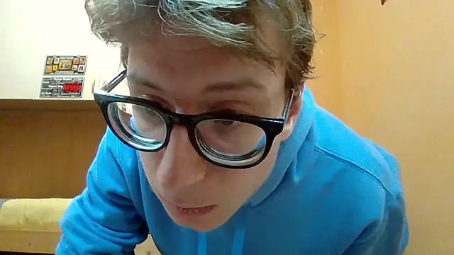 Snapshot of FruitedHymnal chatting on March 2, 3:52 pm FruitedHymnal online show from March 2, 3:52 pm