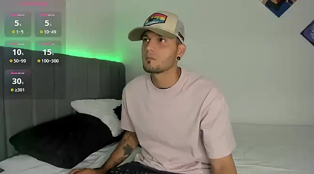 Snapshot of morenosiam chatting on March 1, 12:50 am morenosiam online show from March 1, 12:50 am