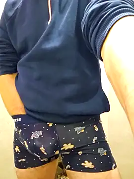 Mpinios online show from February 20, 10:21 pm