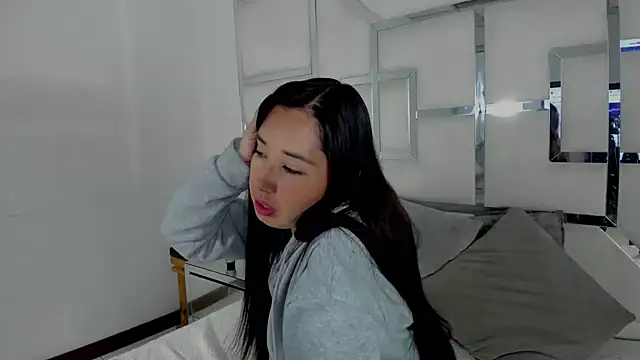 Snapshot of Celeste_X chatting on November 24, 7:52 am Celeste X online show from November 24, 7:52 am