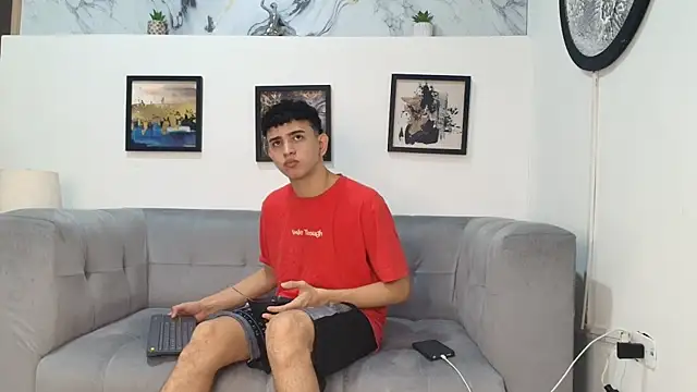 KING OFF BOYS online show from December 20, 1:07 pm