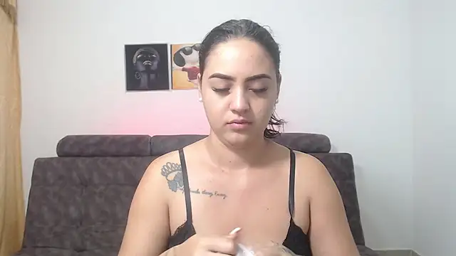Snapshot of Anthonela_Queen chatting on March 5, 12:00 pm Anthonela Queen online show from March 5, 12:00 pm
