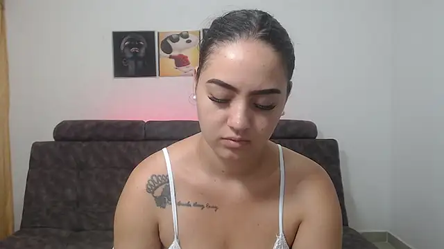Snapshot of Anthonela_Queen chatting on March 11, 10:51 am Anthonela Queen online show from March 11, 10:51 am