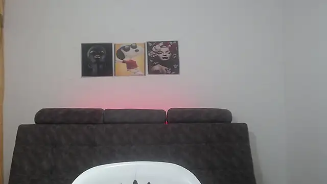 Snapshot of Anthonela_Queen chatting on March 13, 1:18 pm Anthonela Queen online show from March 13, 1:18 pm