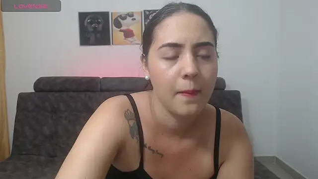 Snapshot of Anthonela_Queen chatting on March 14, 3:03 pm Anthonela Queen online show from March 14, 3:03 pm
