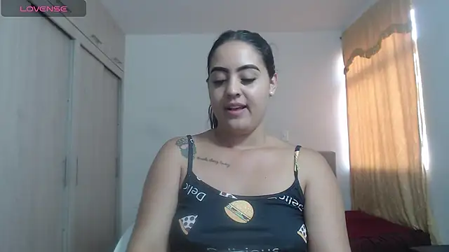 Snapshot of Anthonela_Queen chatting on October 4, 12:25 pm Anthonela Queen online show from October 4, 12:25 pm