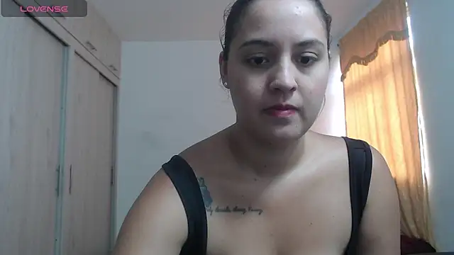 Snapshot of Anthonela_Queen chatting on October 19, 4:40 pm Anthonela Queen online show from October 19, 4:40 pm