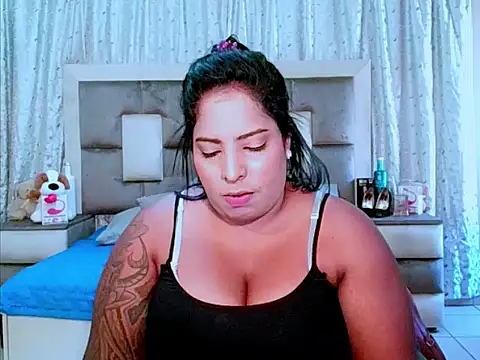 indiantopaz694u online show from March 8, 8:33 am