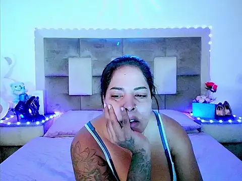 indiantopaz694u online show from April 13, 4:40 am