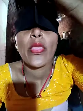 Snapshot of Chhavi_Chadha chatting on February 7, 6:39 am Chhavi Chadha online show from February 7, 6:39 am