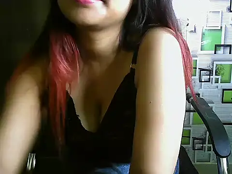 UrHoneyBae online show from March 17, 7:58 pm