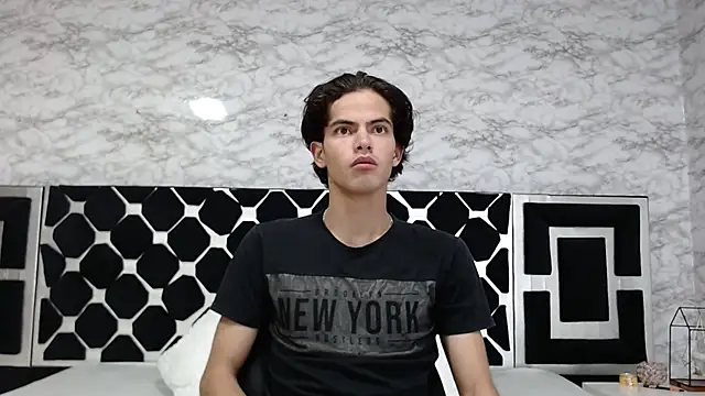 Maximoherrera 16 online show from March 1, 3:32 am