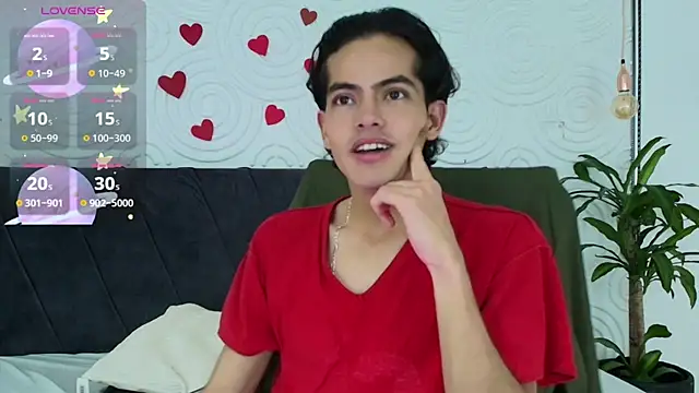 Maximoherrera 16 online show from April 22, 7:15 pm