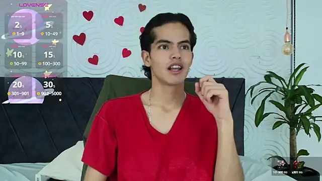Maximoherrera 16 online show from April 27, 12:47 pm