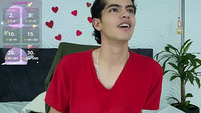 Maximoherrera 16 online show from May 4, 1:07 pm
