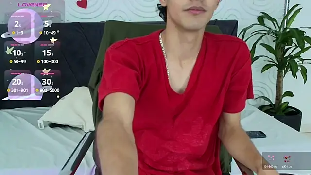 Maximoherrera 16 online show from May 21, 1:07 pm