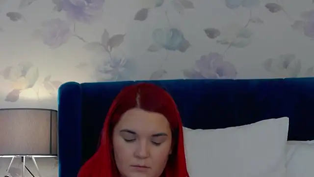 KailyKay online show from November 15, 7:32 pm