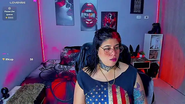 Snapshot of Veronika_metal chatting on September 16, 6:25 am Veronika metal online show from September 16, 6:25 am