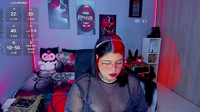 Snapshot of Veronika_metal chatting on October 8, 12:58 pm Veronika metal online show from October 8, 12:58 pm