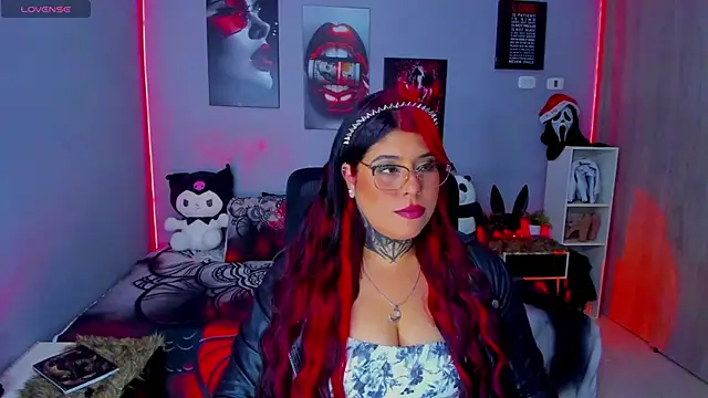 Snapshot of Veronika_metal chatting on November 23, 4:45 am Veronika metal online show from November 23, 4:45 am