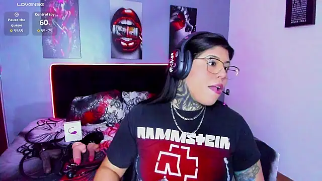 Veronika metal online show from April 12, 9:09 pm