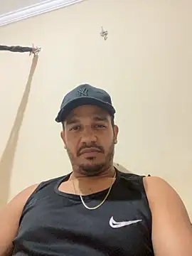 Snapshot of Lindp190194 chatting on November 18, 6:01 pm Lindp190194 online show from November 18, 6:01 pm