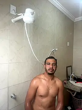 Snapshot of Lindp190194 chatting on November 27, 6:21 pm Lindp190194 online show from November 27, 6:21 pm