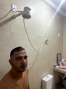 Snapshot of Lindp190194 chatting on December 4, 9:34 pm Lindp190194 online show from December 4, 9:34 pm