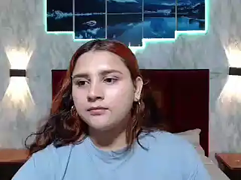 Snapshot of kitty_devourer_ chatting on March 1, 6:00 pm kitty devourer online show from March 1, 6:00 pm