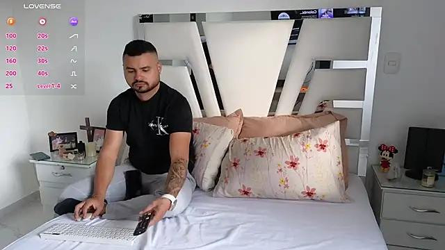 Snapshot of khalidferrer chatting on March 10, 12:26 pm khalidferrer online show from March 10, 12:26 pm