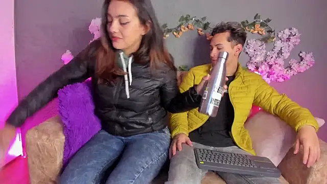 April Nick299 online show from March 6, 1:27 am