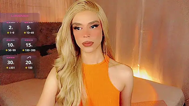 Snapshot of Dalila_moan chatting on October 27, 9:52 pm Dalila moan online show from October 27, 9:52 pm