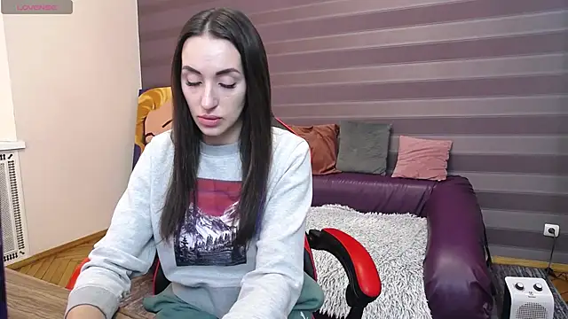 JenniferStone online show from March 17, 7:46 am