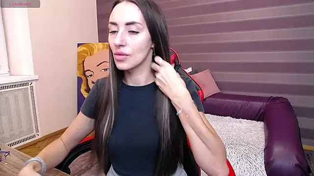 JenniferStone online show from October 3, 7:49 am