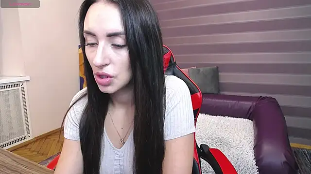 JenniferStone online show from October 11, 6:45 am