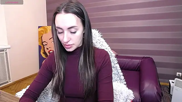 Snapshot of JenniferStone chatting on February 23, 8:22 am JenniferStone online show from February 23, 8:22 am