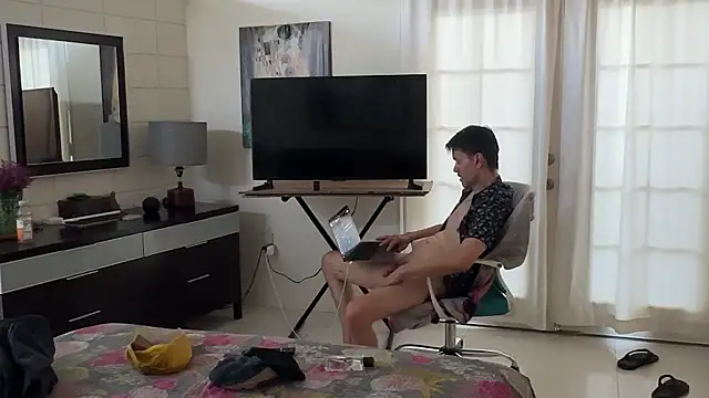 webtonight online show from February 26, 1:21 am