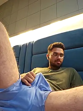 ayush292000 online show from September 10, 5:13 pm