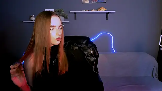 doll vey online show from October 12, 7:02 pm