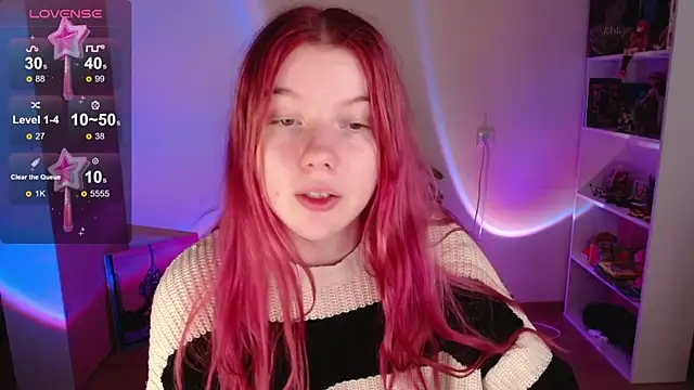 Strawberry juli online show from October 20, 7:53 am