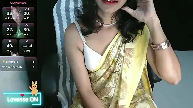 Snapshot of fullmoan chatting on October 2, 6:26 pm fullmoan online show from October 2, 6:26 pm