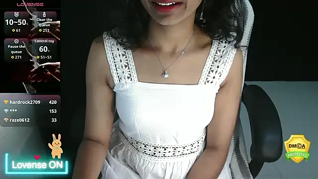 Snapshot of fullmoan chatting on October 19, 7:58 pm fullmoan online show from October 19, 7:58 pm