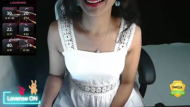 Snapshot of fullmoan chatting on November 8, 5:12 pm fullmoan online show from November 8, 5:12 pm