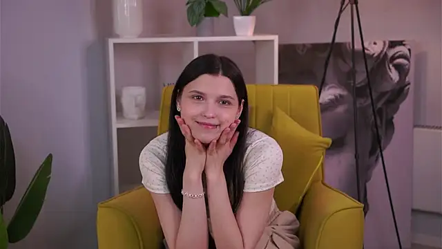 ErlineDumford online show from February 28, 11:14 am