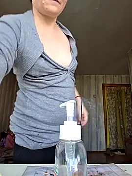 -Kathrine kit- online show from November 29, 9:01 am