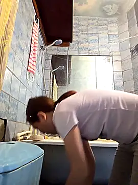 -Kathrine kit- online show from November 30, 8:40 am